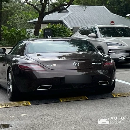 Mercedes-Benz SLS AMG spotted in Singapore, Singapore