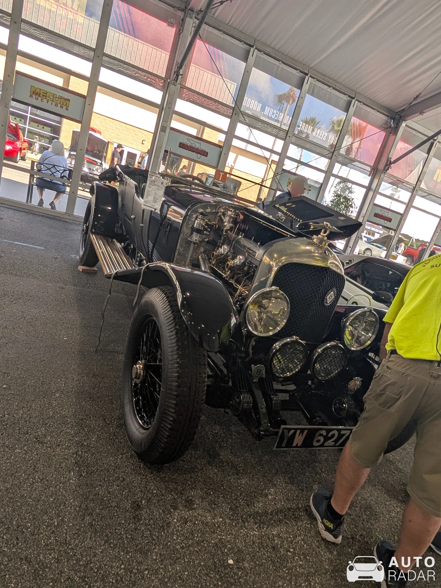 Bentley Eight spotted in Magaragadi