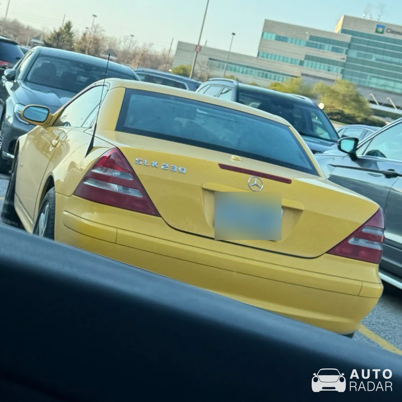 Mercedes-Benz SLK-Klasse R172 spotted in Strongsville