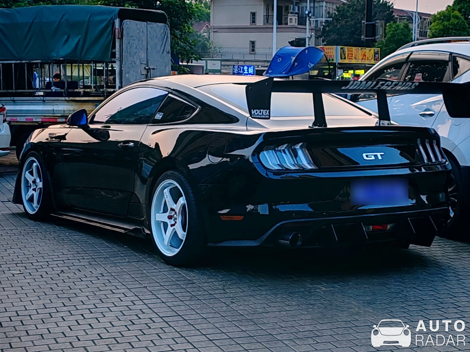Ford Mustang GT 2015 spotted in Zhongshan Shi