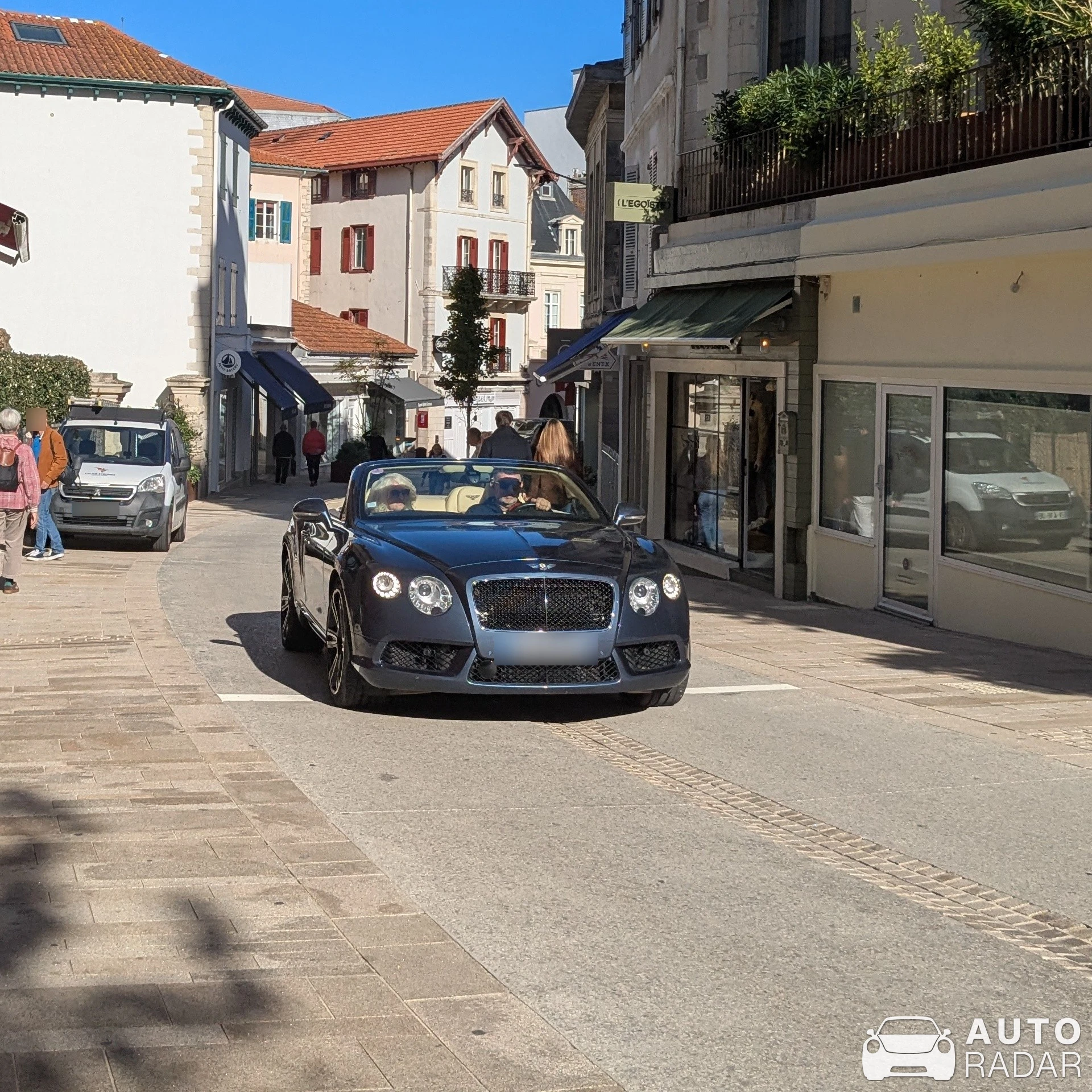 Bentley Continental GTC spotted in Bidart
