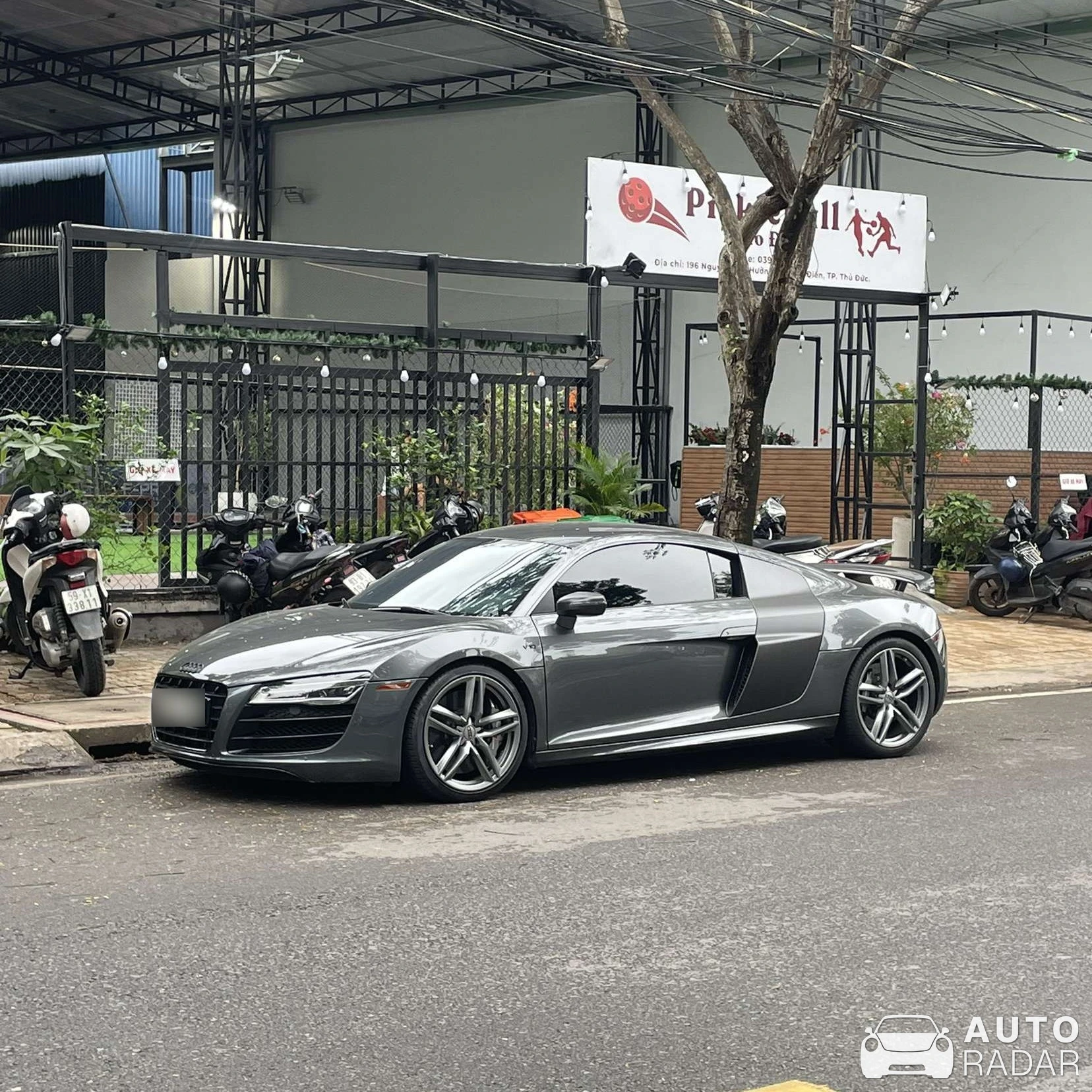 Audi R8 Type 42 spotted in Quan 2, Vietnam