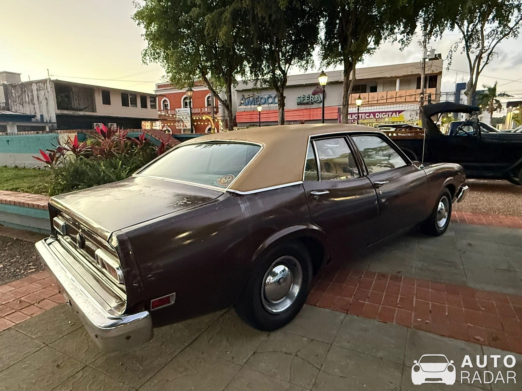 Mercury Comet spotted in Vega Alta, Puerto Rico