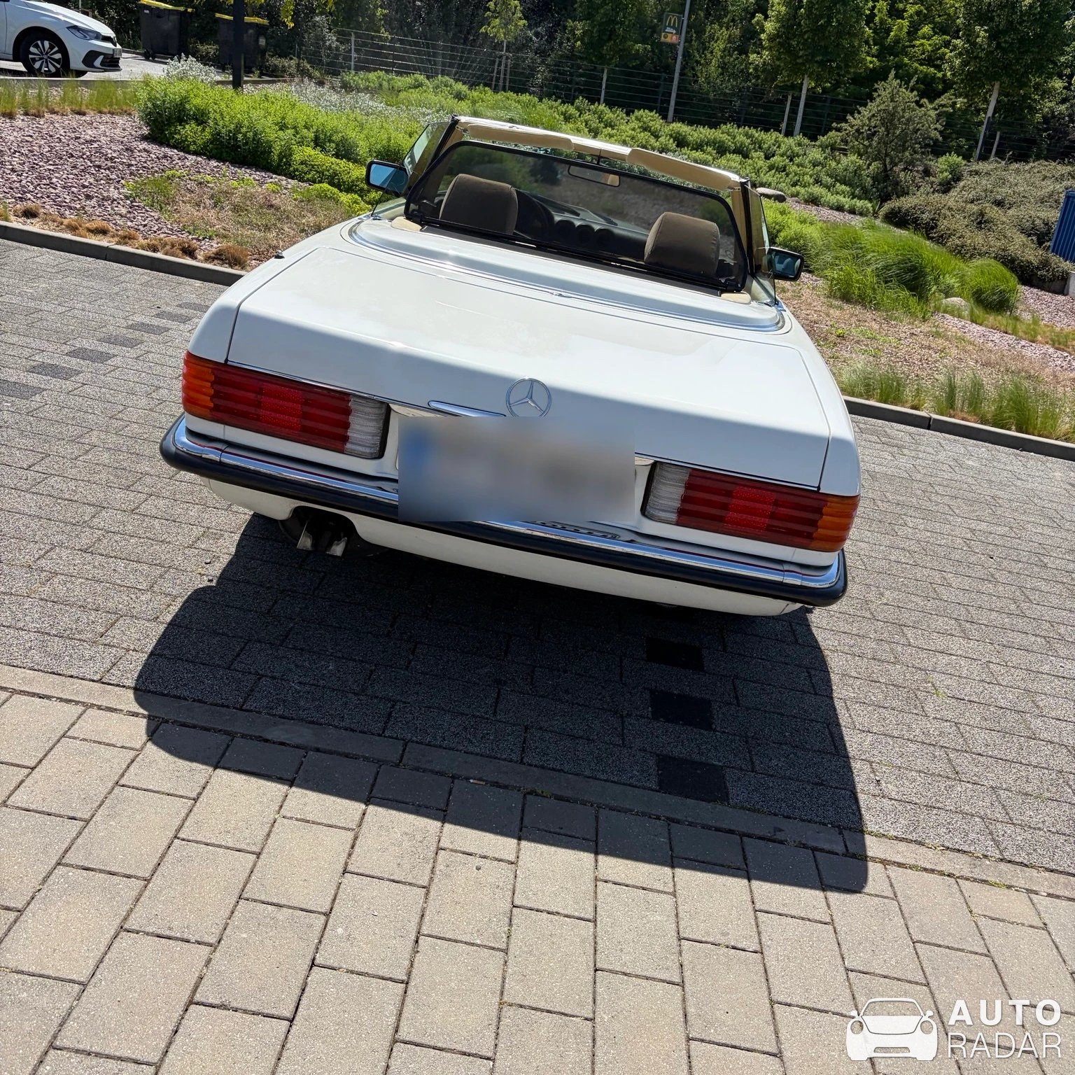 Mercedes-Benz 280SL spotted in Teltow