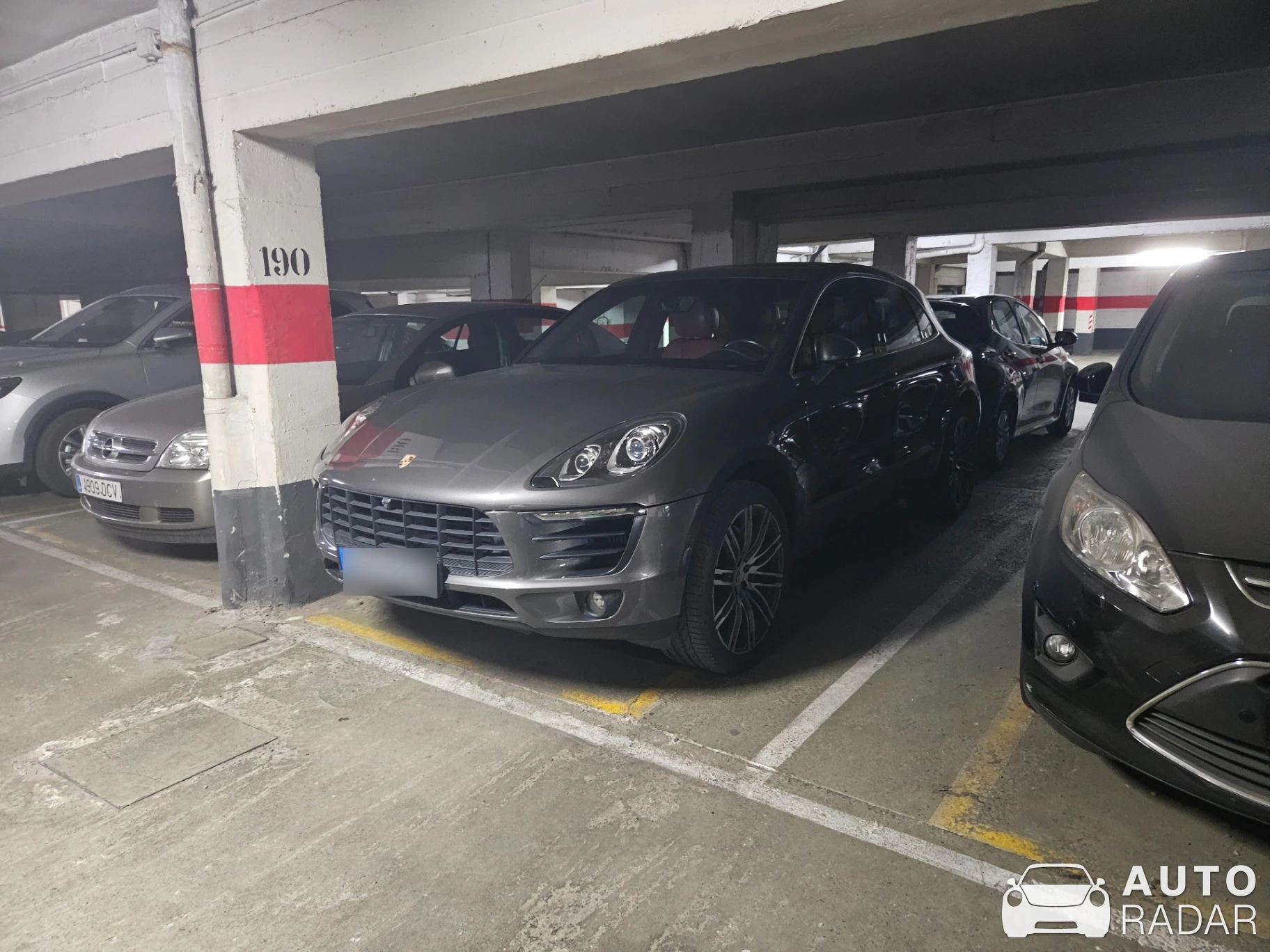 Porsche Macan S spotted in Zaragoza, España