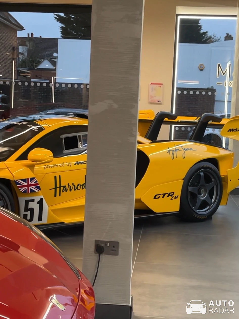 McLaren Senna GTR LM spotted in Banstead