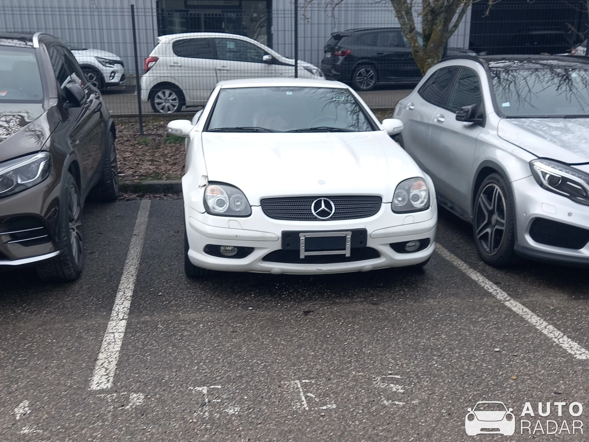 Mercedes-Benz SLK-Klasse R170 spotted in Sillingy