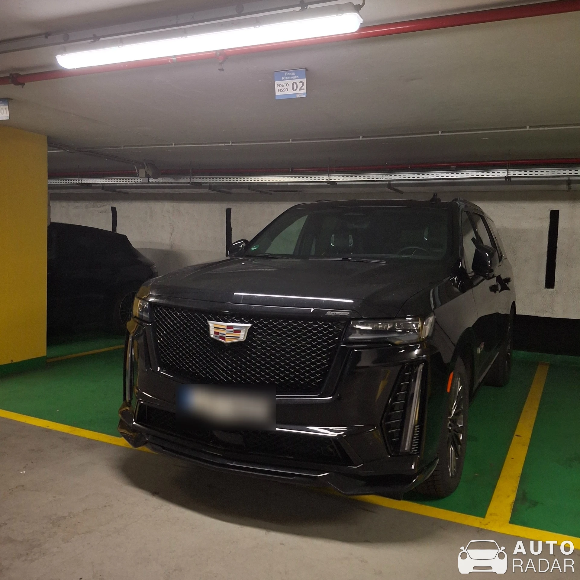 Cadillac Escalade-V spotted in Milano, Italy
