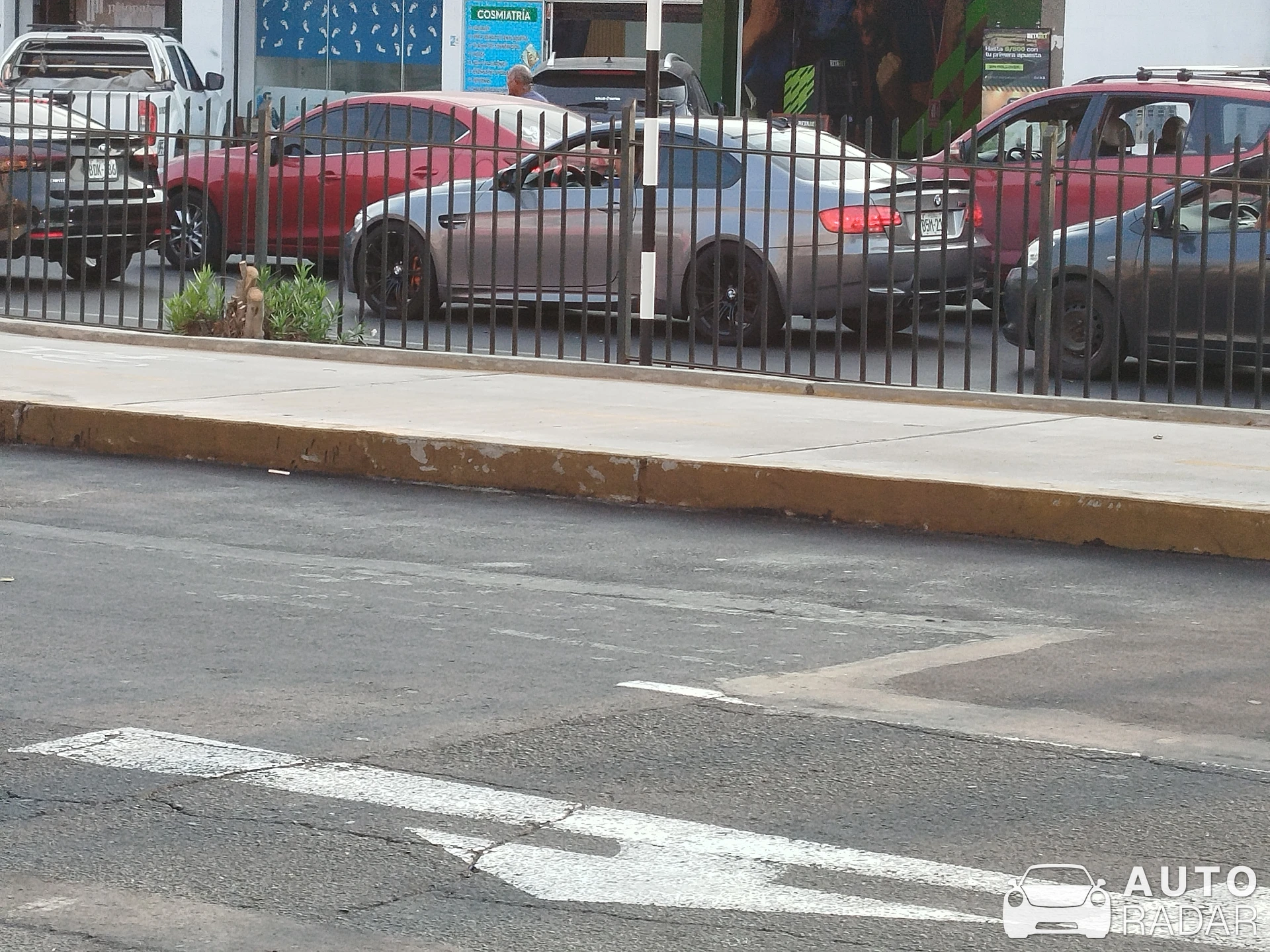BMW M3 E92 Coupé spotted in Lima, Peru