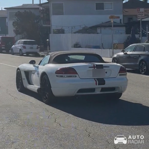 Dodge Viper SRT-10 Roadster spotted in Hermosa Beach, United States
