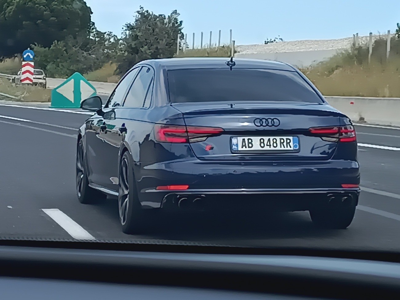 Audi S4 Sedan B9