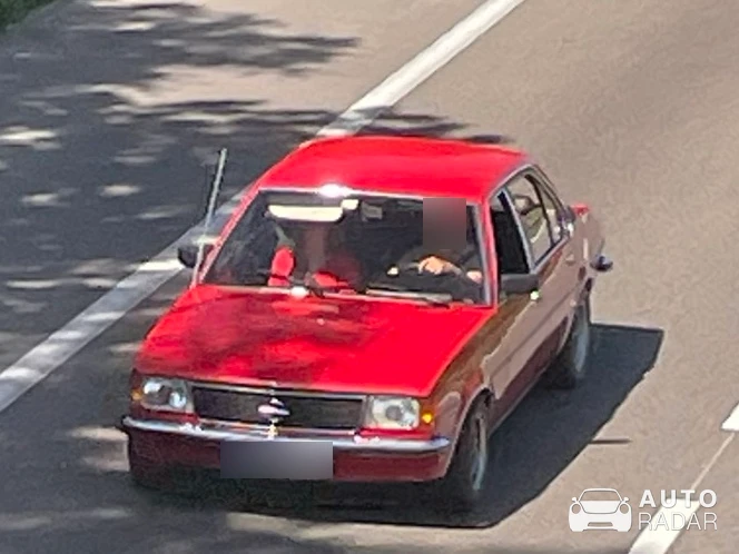 Opel Ascona spotted in Dommartin-lès-Toul