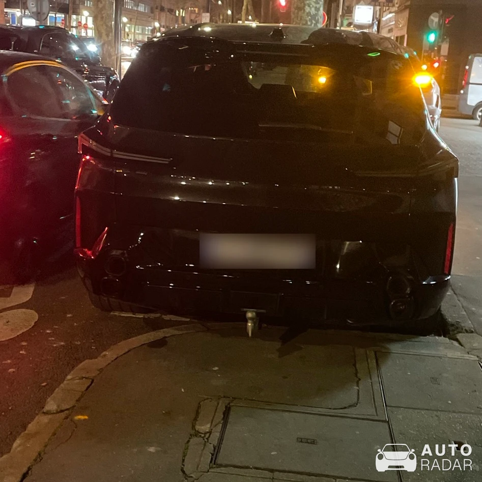 BMW XM G09 spotted in Boulogne-Billancourt, France