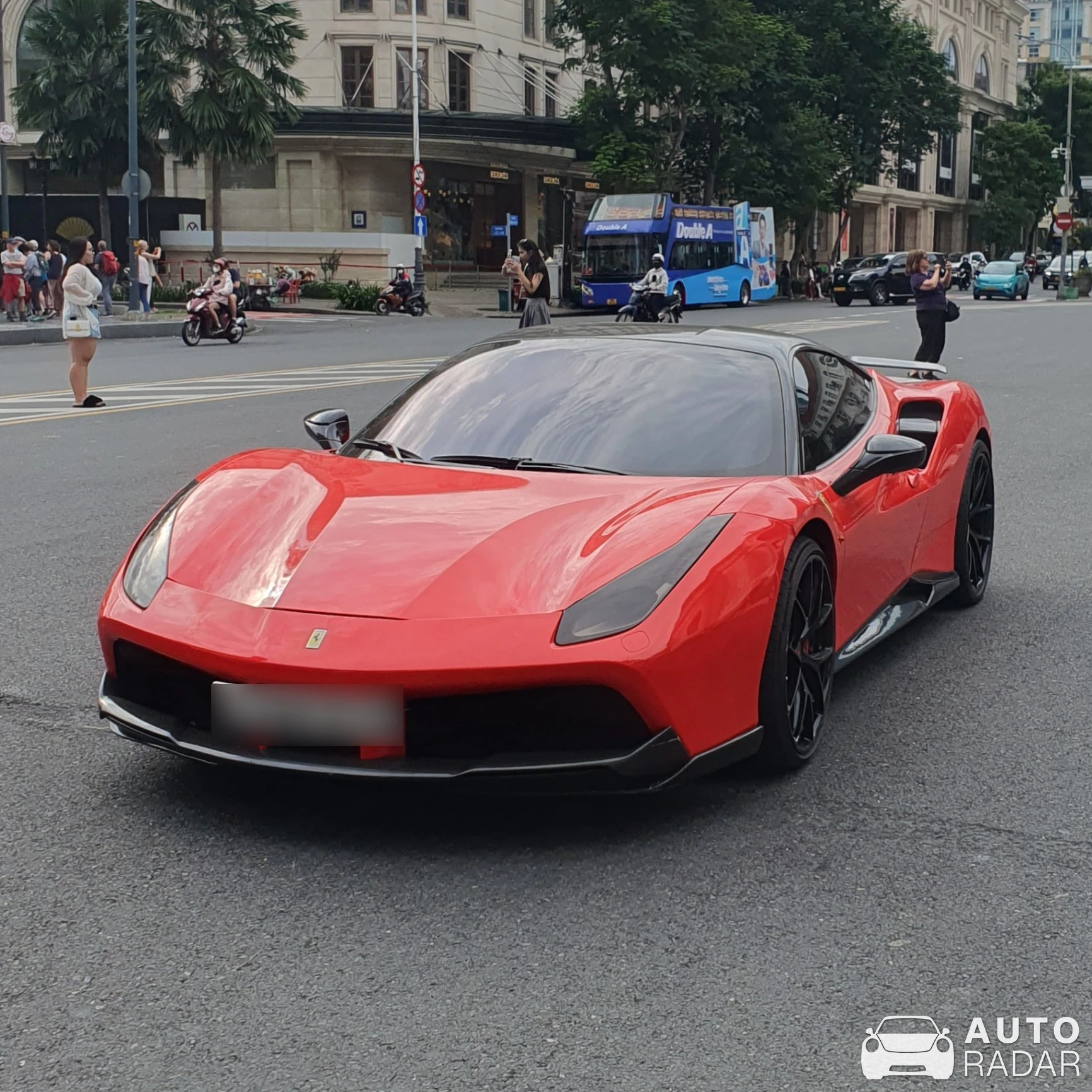 Ferrari 488 GTB spotted in Quận 1, Vietnam