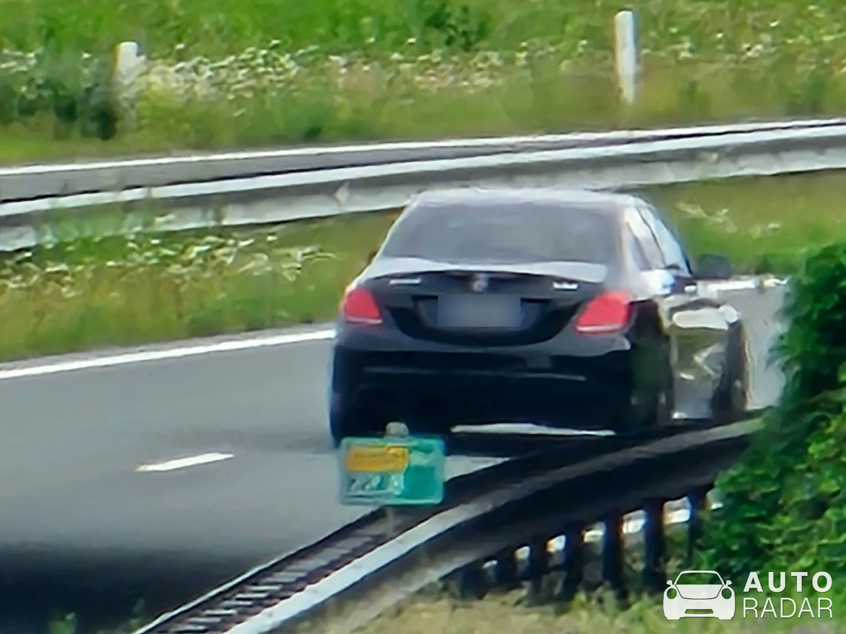Mercedes-Benz C43 AMG W202 spotted in Kerkrade