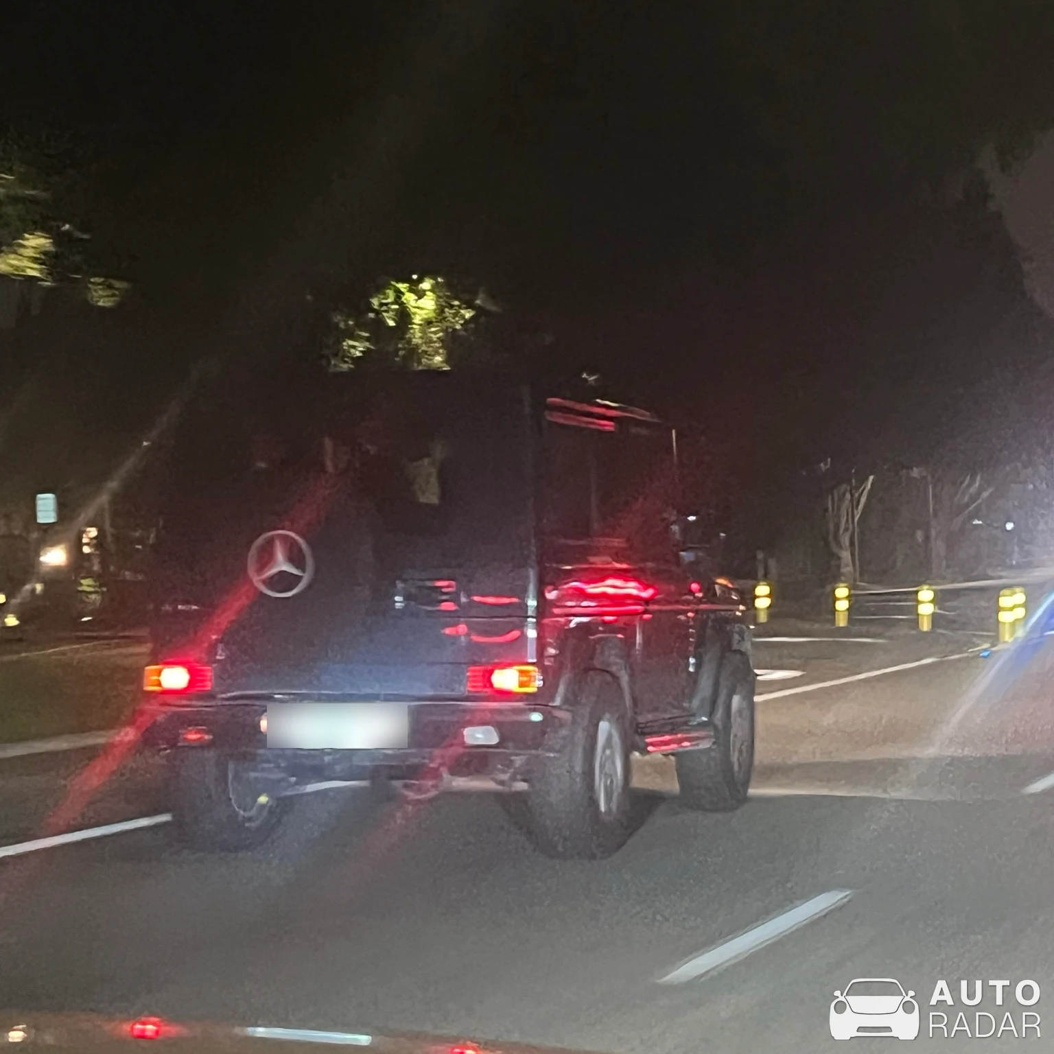 Mercedes-Benz 300GE SWB spotted in Beverly Hills