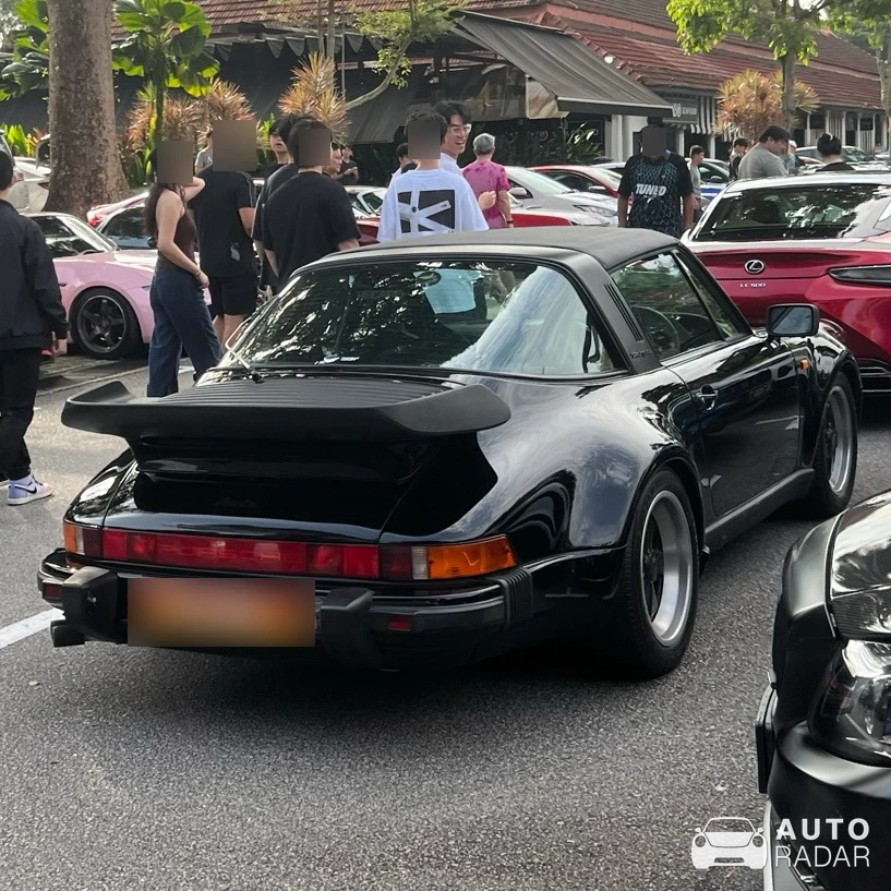 Porsche 930 Turbo Targa spotted in Singapore