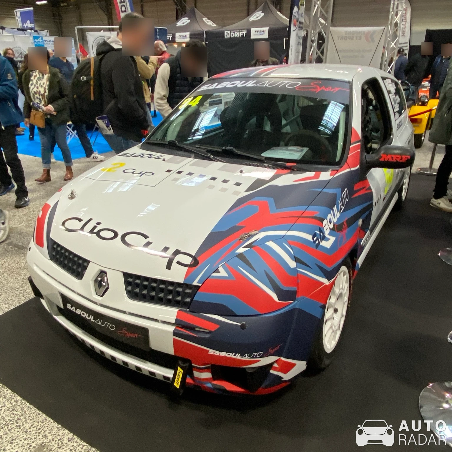 Renault Clio 2 Cup spotted in Nantes