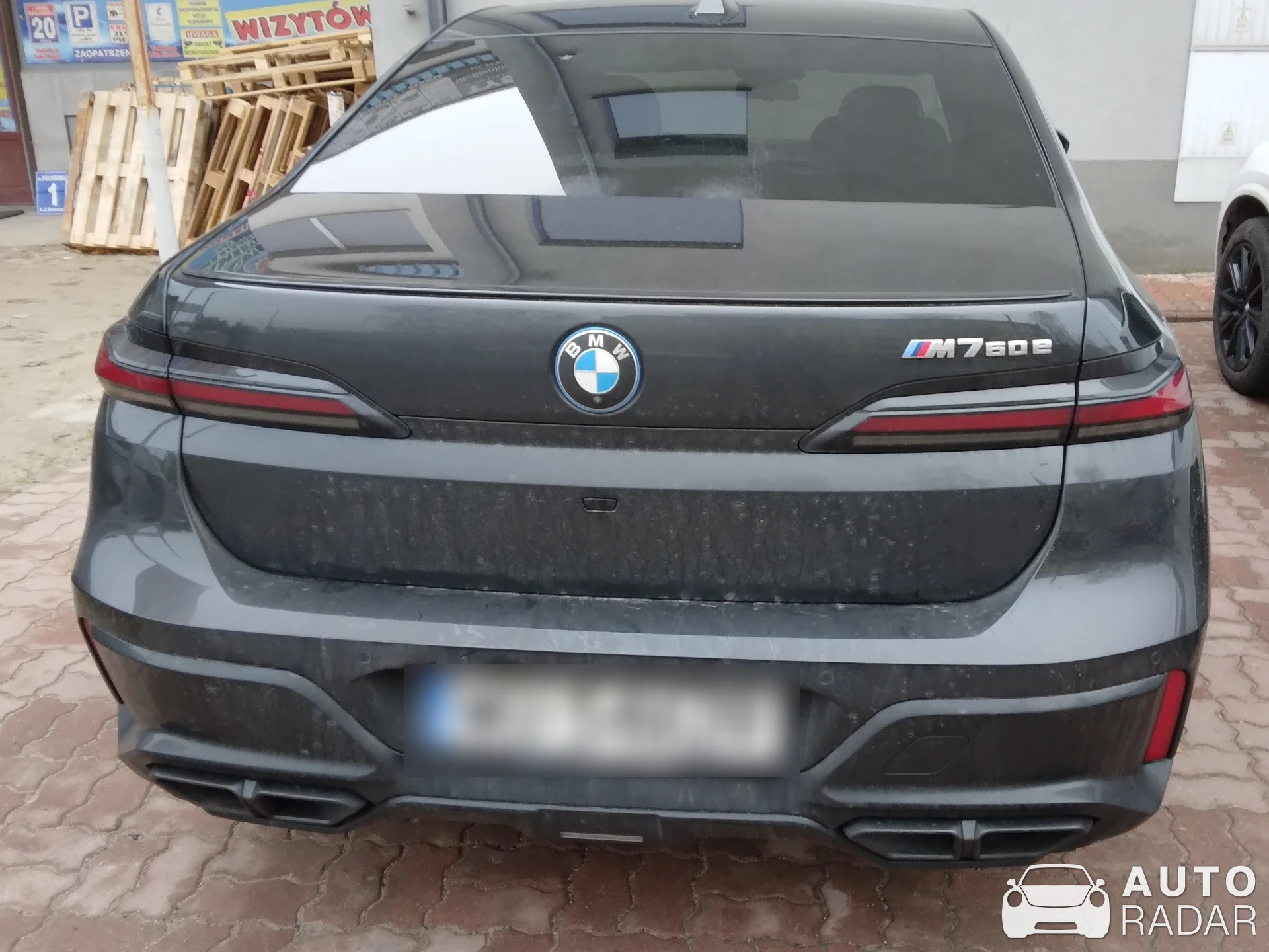 BMW M760e xDrive spotted in Siedlce, Poland