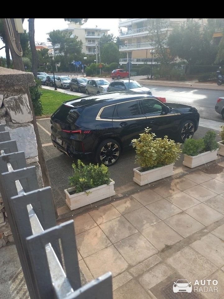 BMW XM G09 spotted in Voula, Greece
