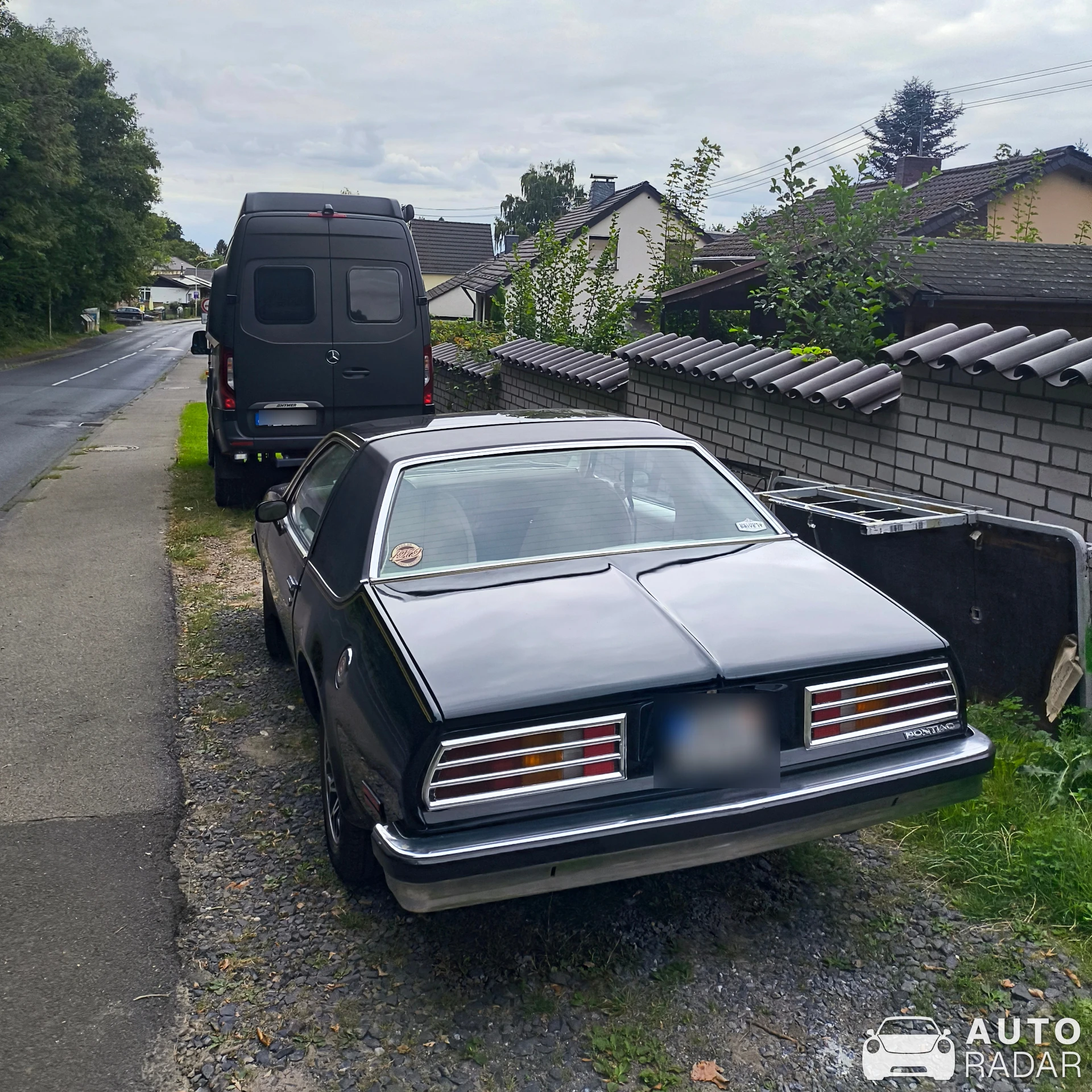 Pontiac Sunbird spotted in Bonn