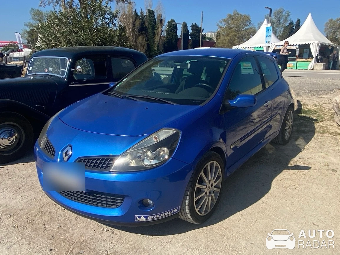 Renault Clio Rally3 spotted in Lyon