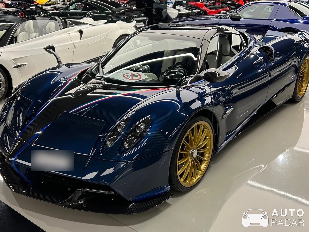 Pagani Huayra Roadster spotted in Dubai, United Arab Emirates