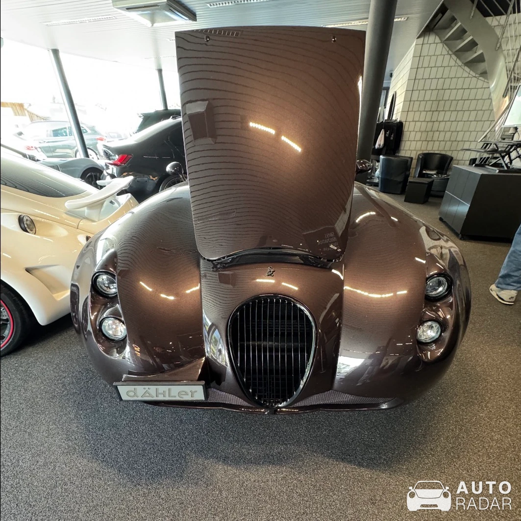 Wiesmann Roadster MF5 spotted in Mols