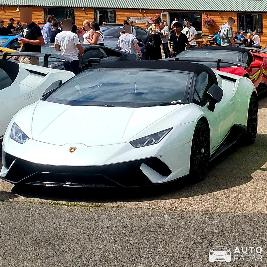 Lamborghini Huracán LP640-4 Performante Spyder spotted in Leicestershire, United Kingdom