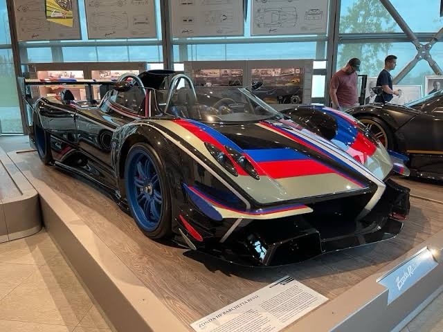 Pagani Zonda Revo Barchetta