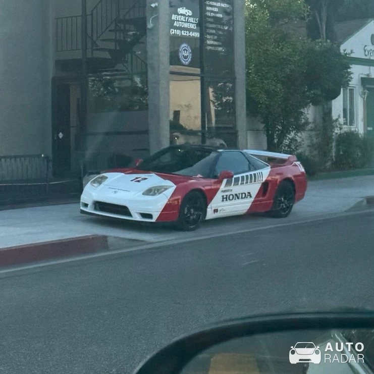Acura NSX-R spotted in Los Angeles