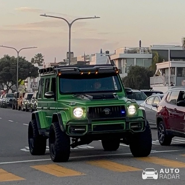 Mercedes-AMG Brabus G 800 4x4² W463 2018 spotted in Hermosa Beach