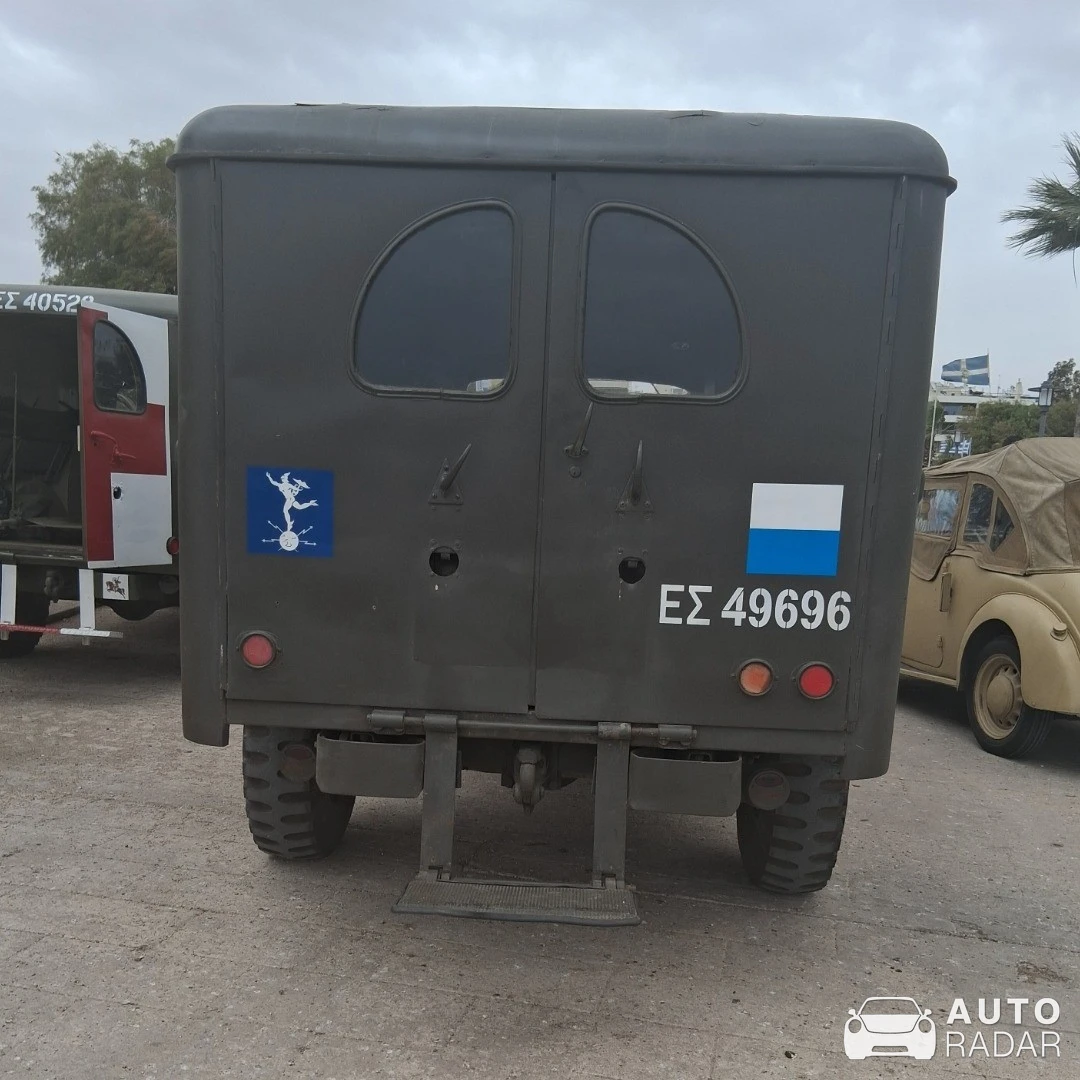 Dodge WC54 spotted in Άλιμος
