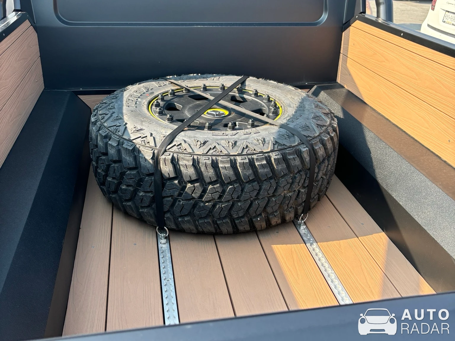 Mercedes-AMG Brabus G 900 XLP 6x6 Adventure Superblack spotted in Rochester