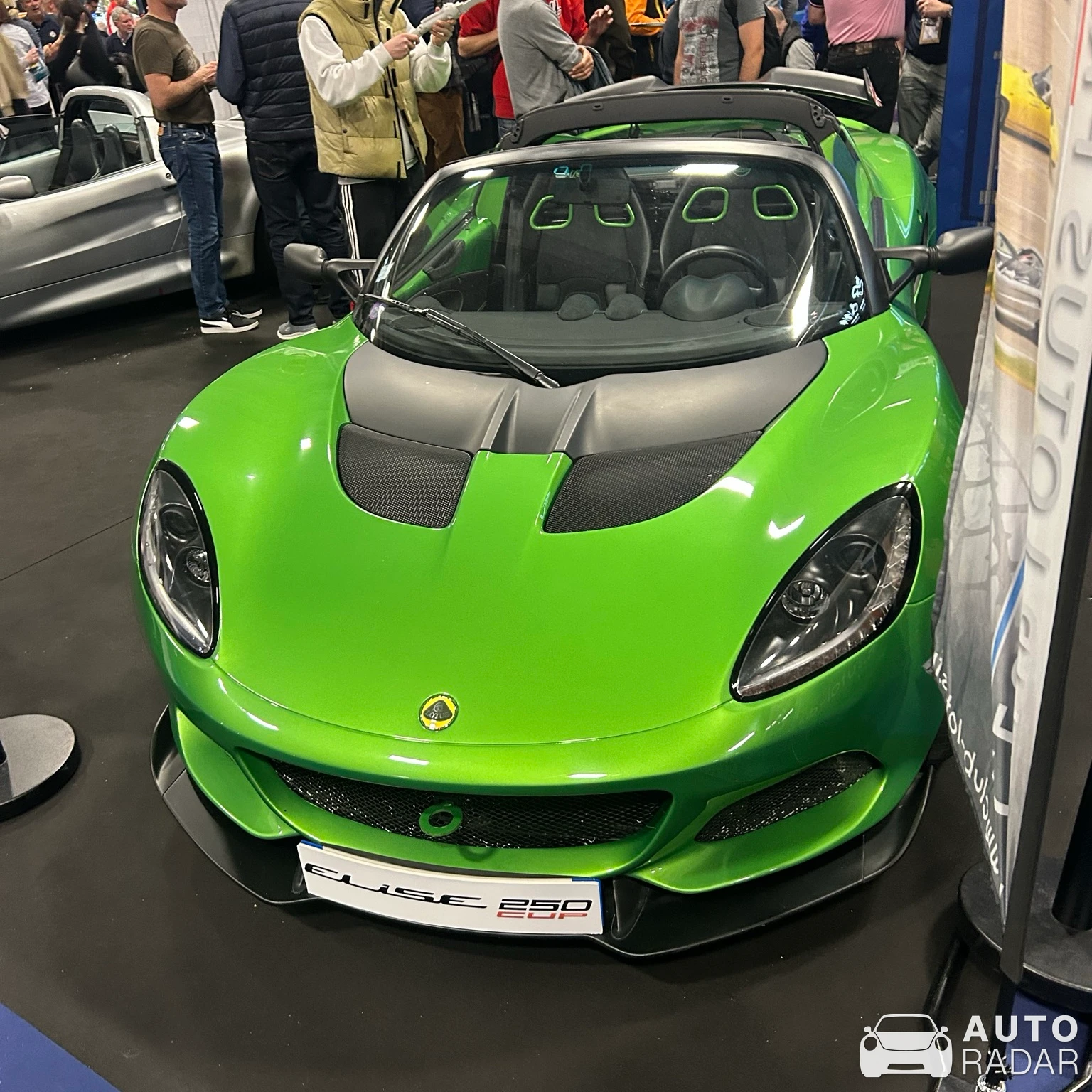 Lotus Elise S3 250 Cup spotted in Paris, France