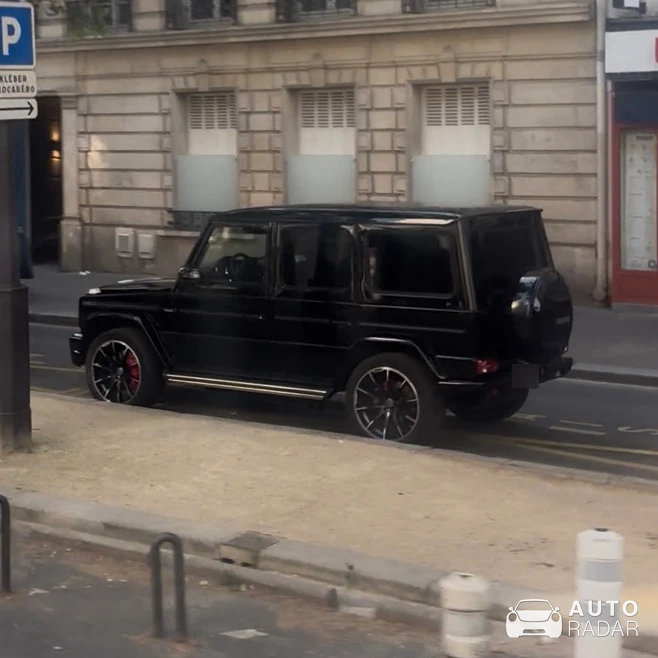 Mercedes-AMG Brabus G 63 AMG B63-620 spotted in Paris