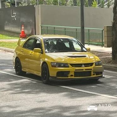 Mitsubishi Lancer Evolution IX RS spotted in Singapore
