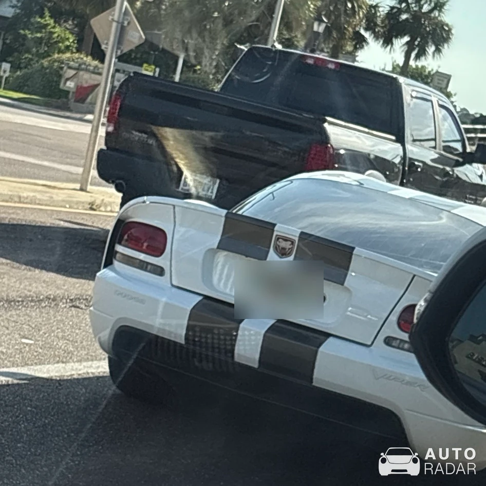 Dodge Viper SRT-10 Hennessey Venom 650R spotted in Ormond Beach