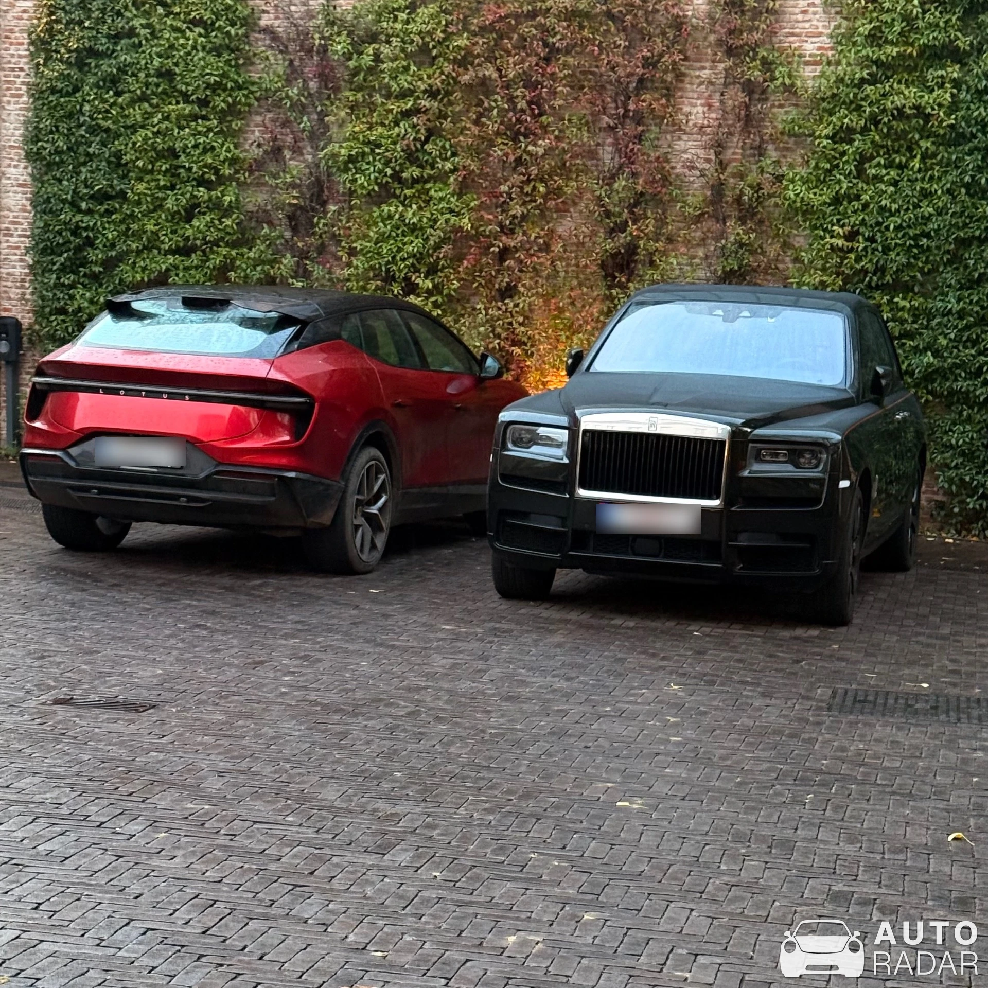 Rolls-Royce Cullinan spotted in Antwerpen, Бельгия