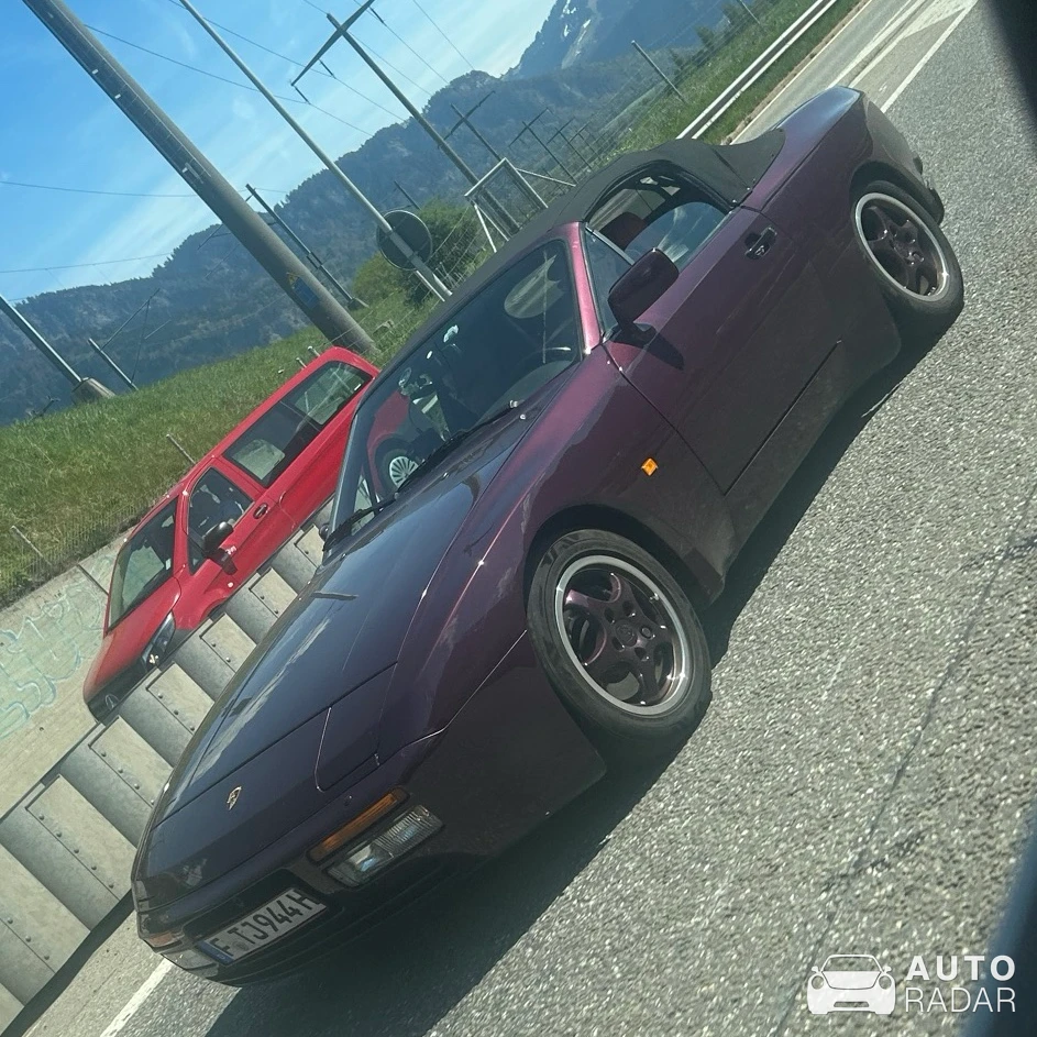 Porsche 944 Turbo Cabriolet spotted in Maienfeld
