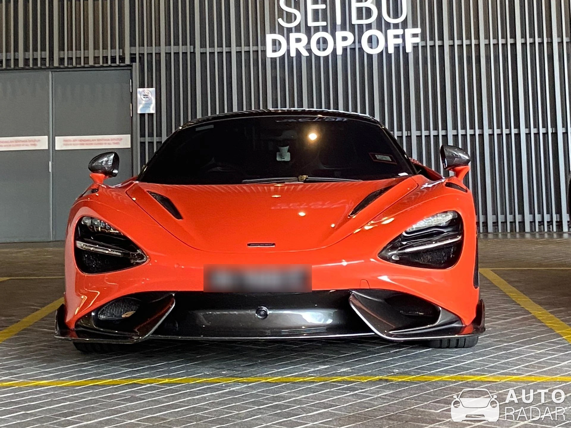 McLaren 765LT spotted in Kuala Lumpur, Malaysia