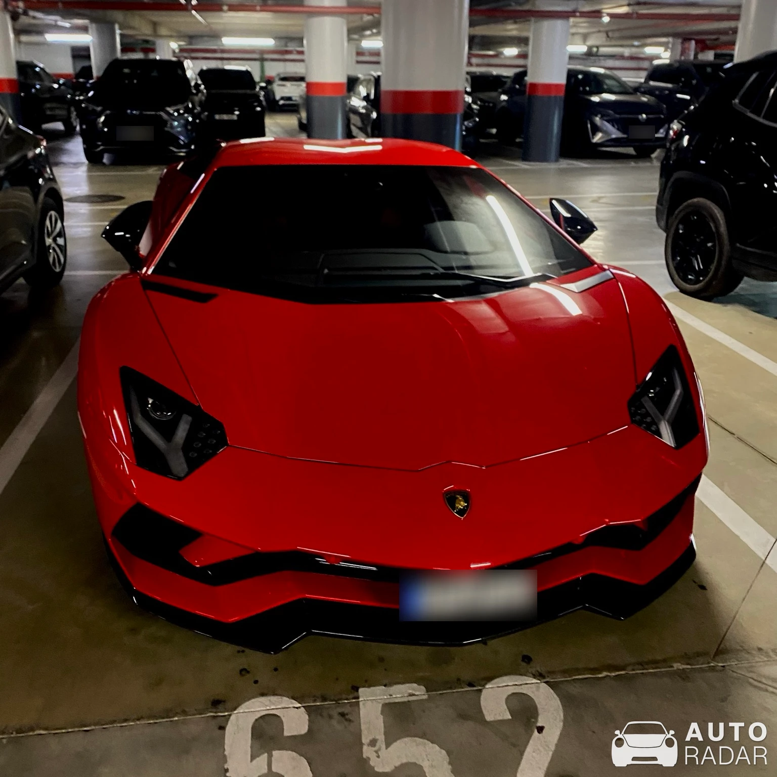 Lamborghini Aventador S LP740-4 spotted in Algés, Portugal