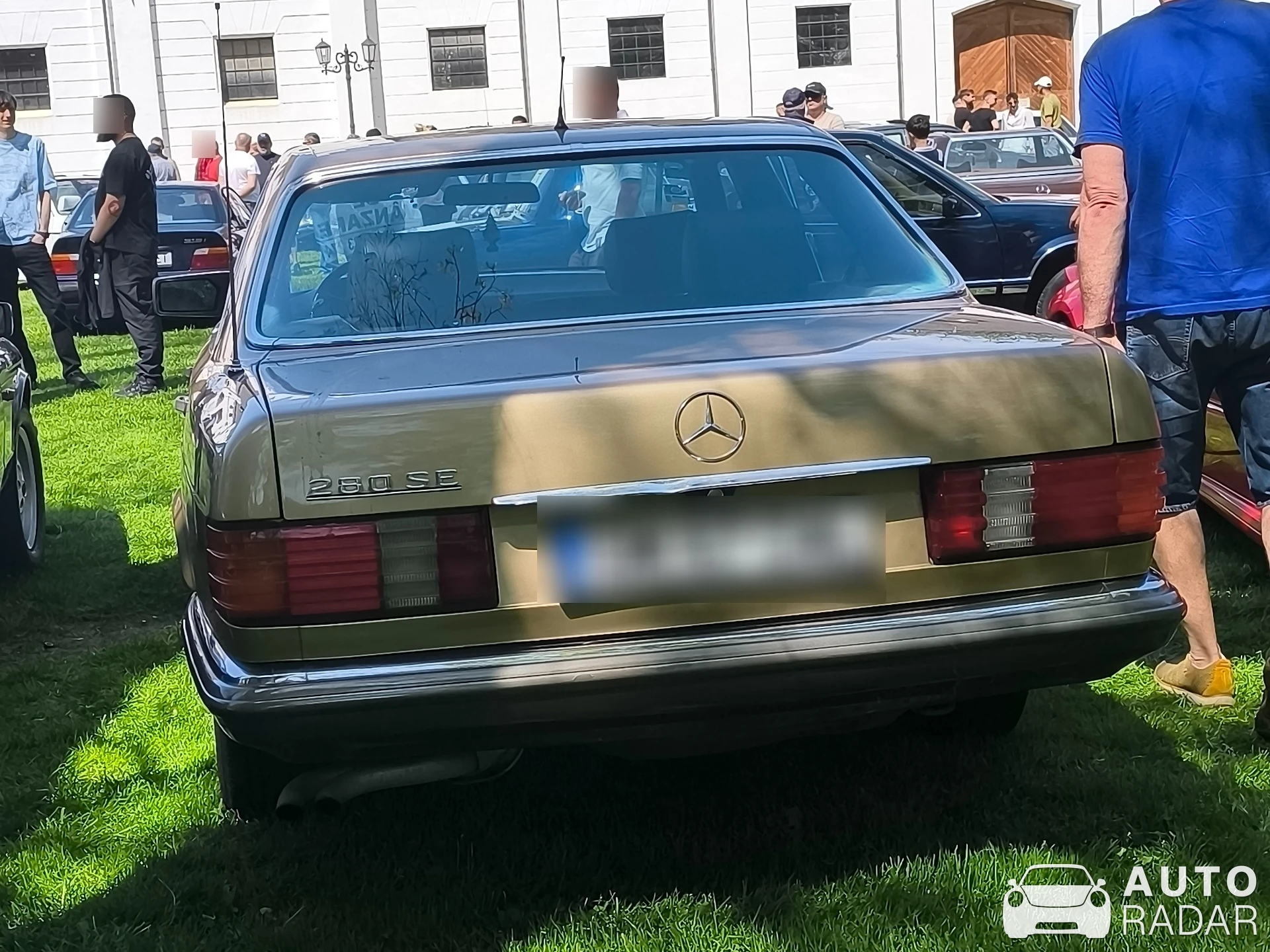 Mercedes-Benz 280 SE spotted in Carei
