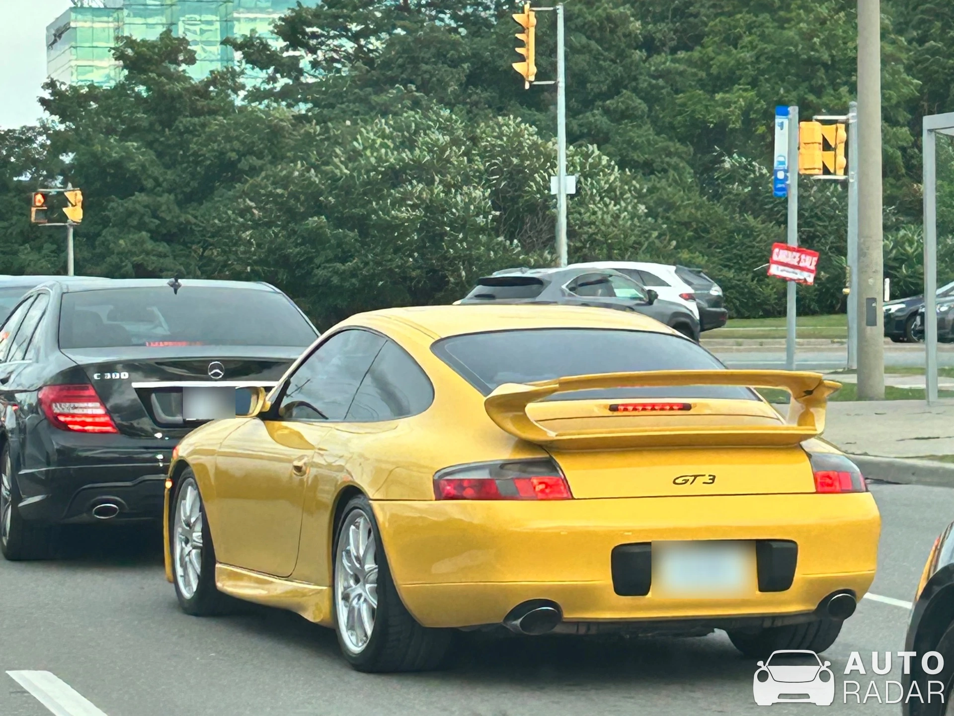 Porsche 996 GT3 spotted in Richmond Hill, Canada