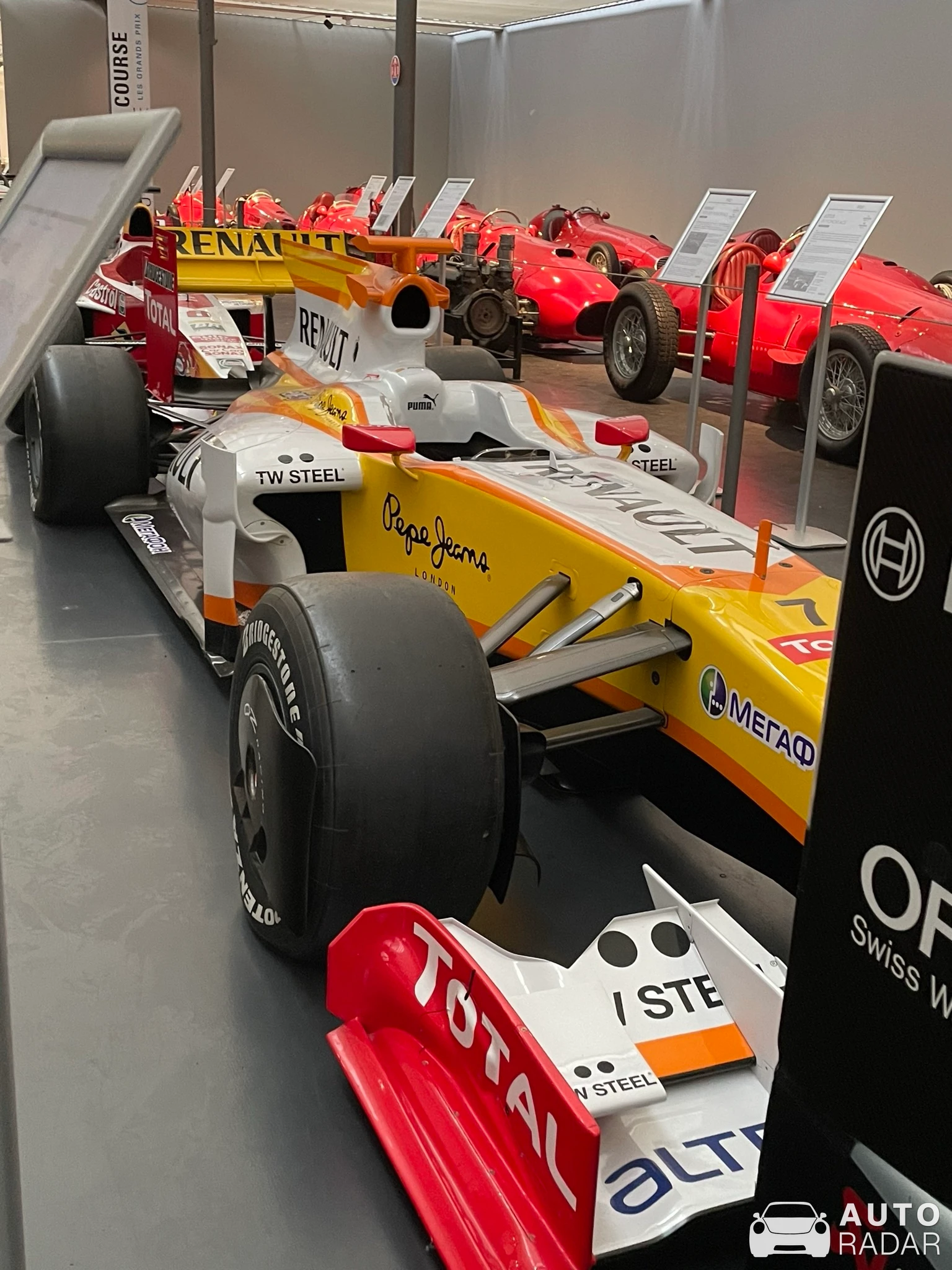 Renault F1 R30 spotted in Mulhouse