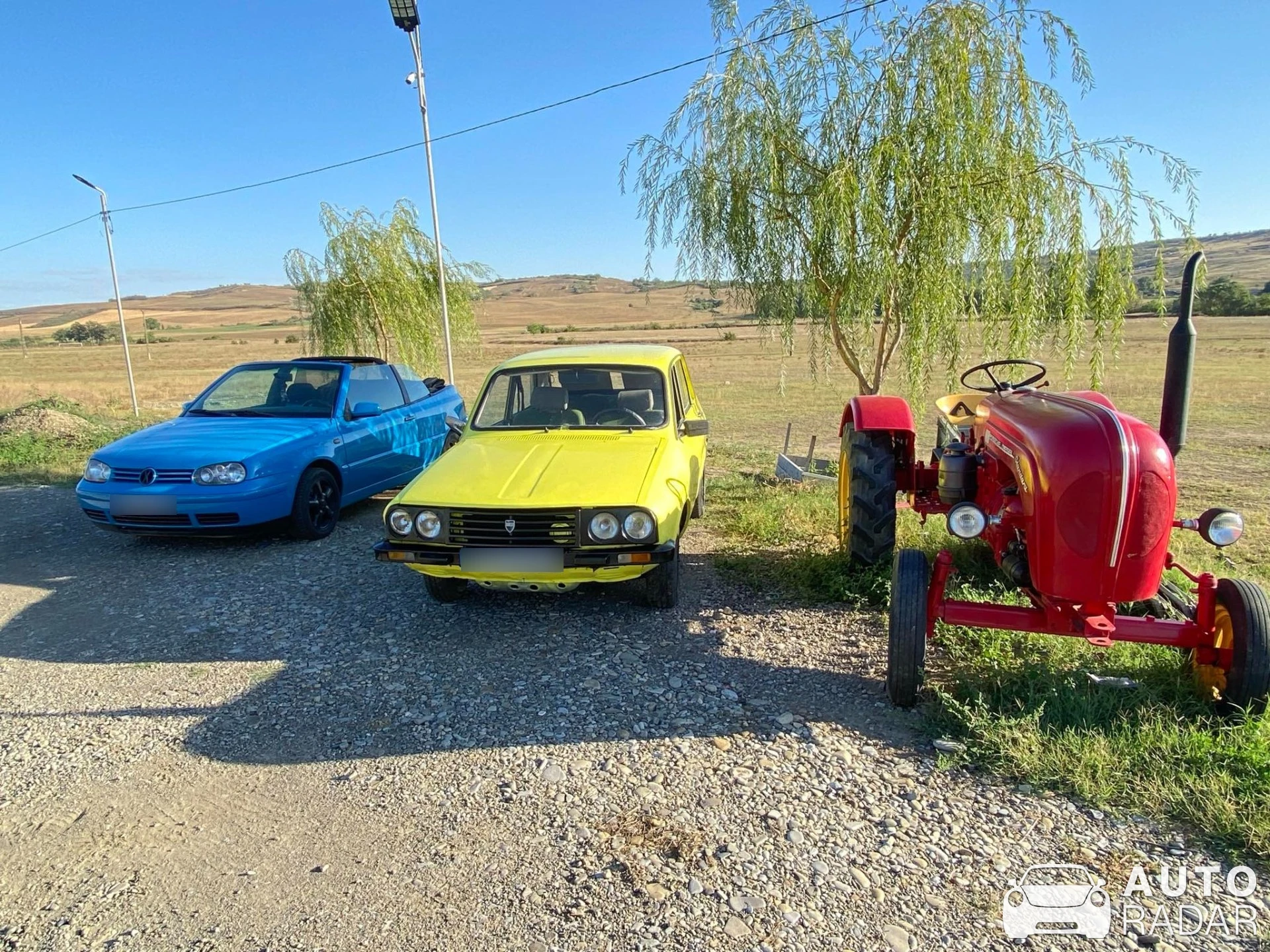 Volkswagen Golf 2.0 Cabriolet spotted in Tutova, România