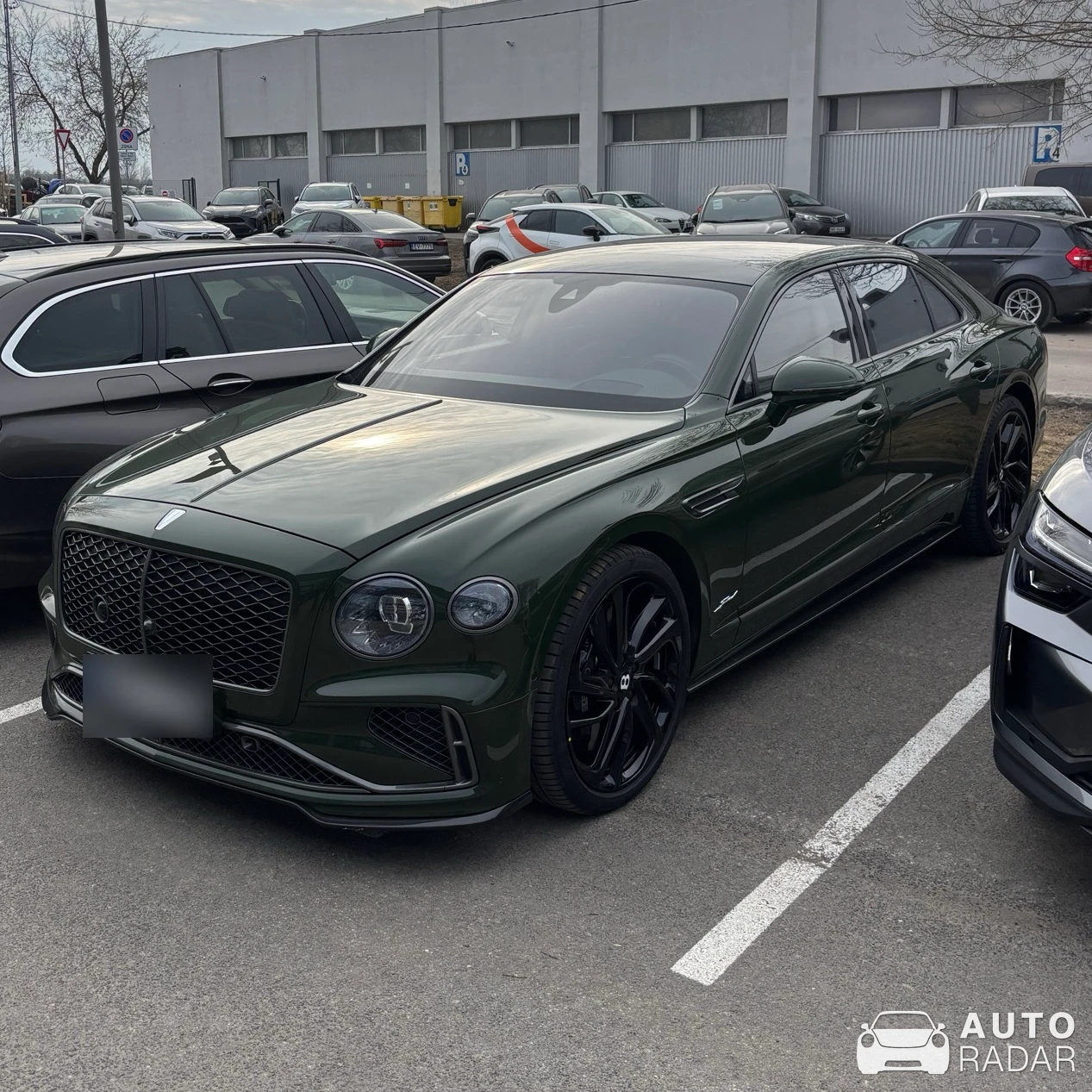 Bentley Flying Spur Speed 2025 spotted in Rīga