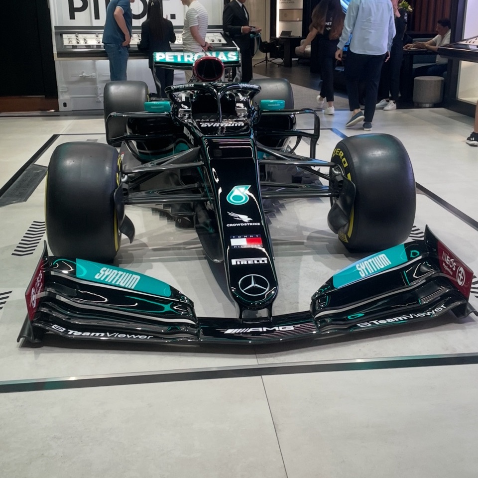 Mercedes-AMG F1 W12 E Performance