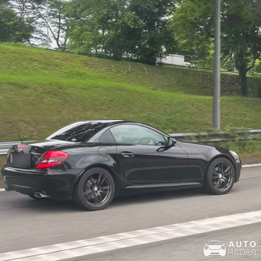 Mercedes-Benz SLK-Klasse spotted in Singapore, Singapore