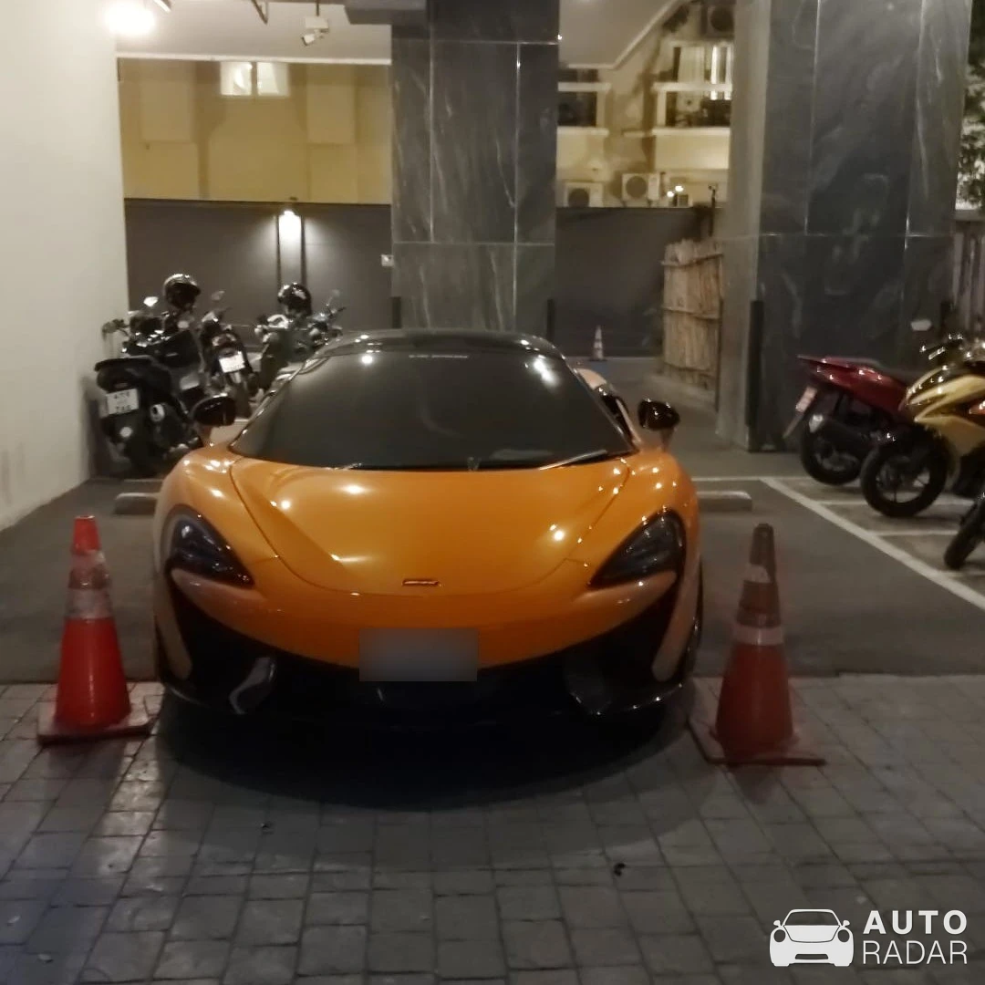 McLaren 570GT spotted in Bangkok, Thailand